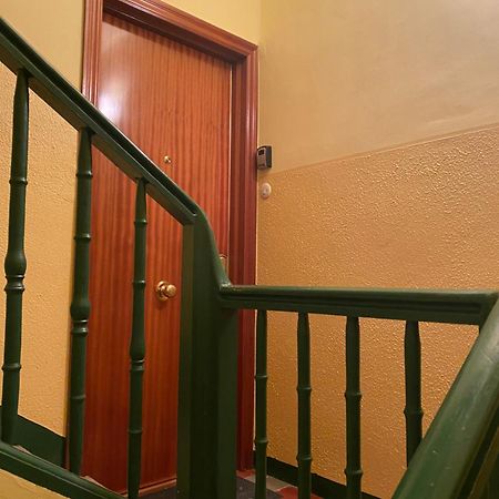Apartamentos Logrono Centro, Tic Tac, Wifi Екстер'єр фото