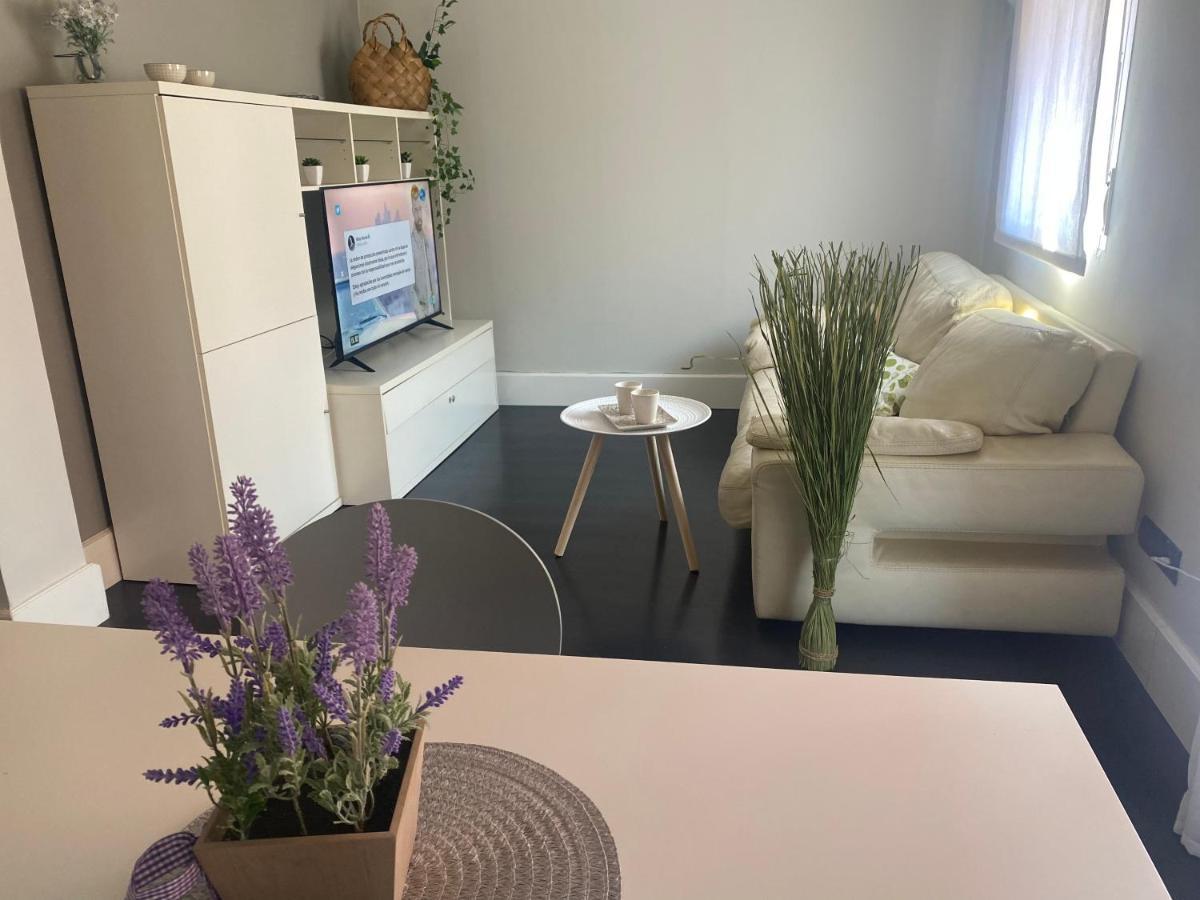 Apartamentos Logrono Centro, Tic Tac, Wifi Екстер'єр фото