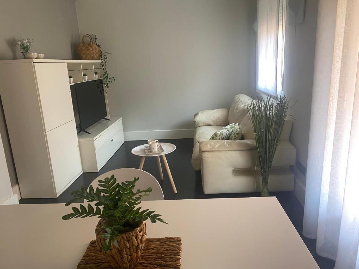 Apartamentos Logrono Centro, Tic Tac, Wifi Екстер'єр фото
