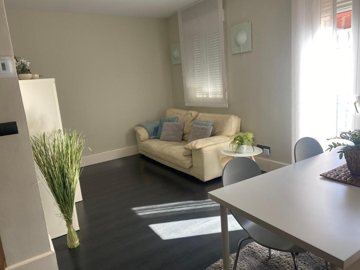 Apartamentos Logrono Centro, Tic Tac, Wifi Екстер'єр фото