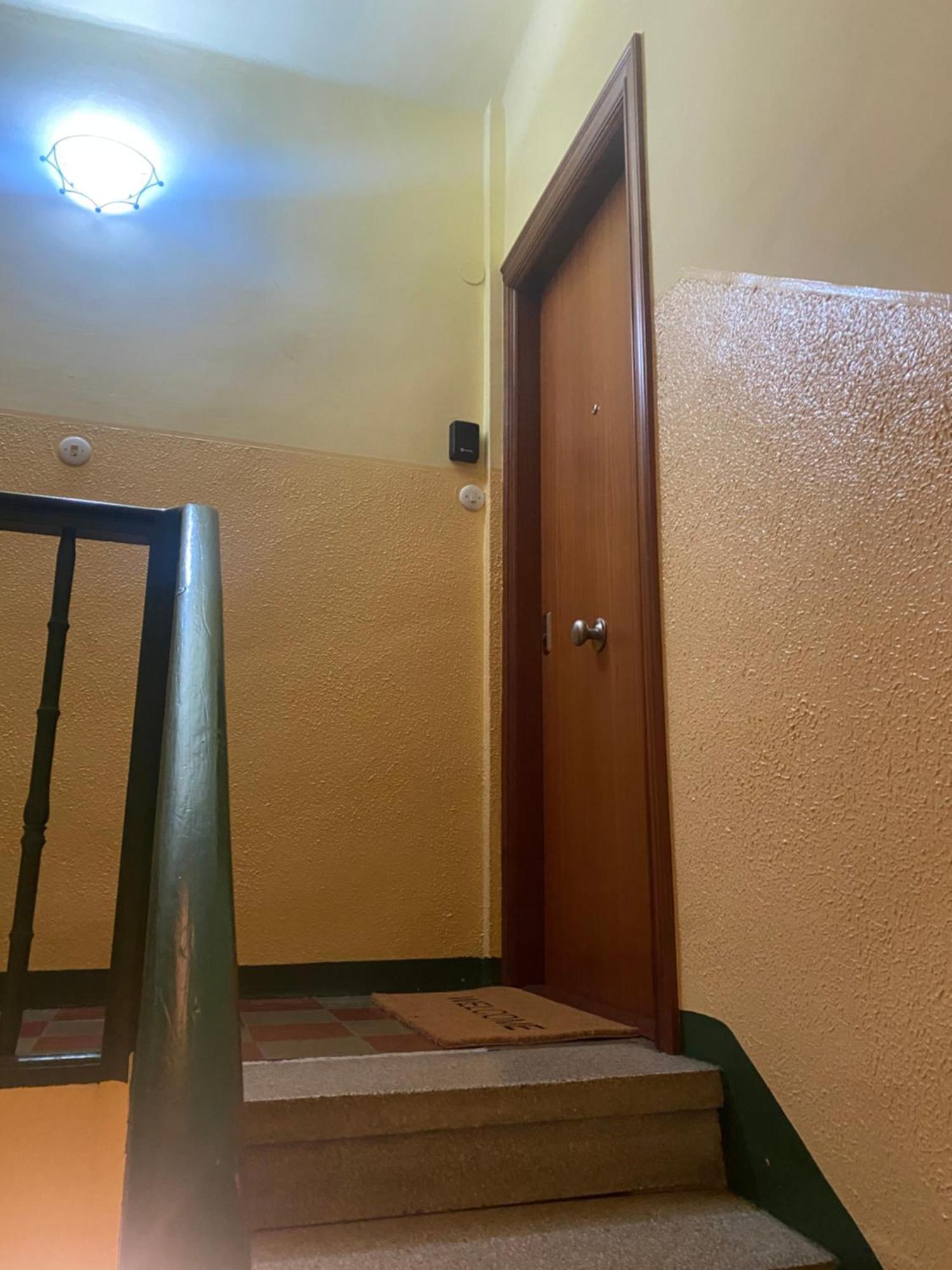 Apartamentos Logrono Centro, Tic Tac, Wifi Екстер'єр фото